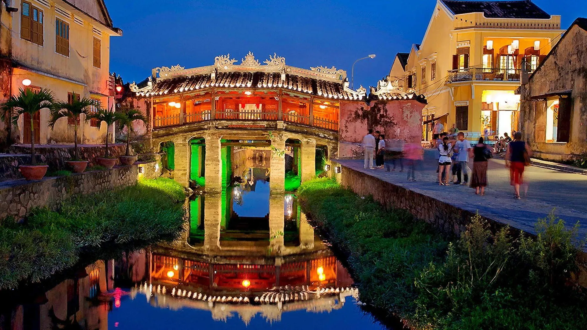 **** Hotel River Suites Hoi An Vietnam