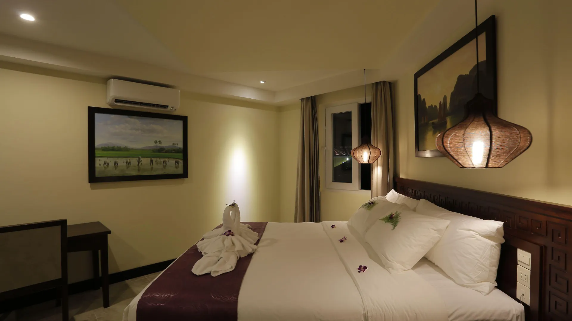 River Suites هوي ان 4*,