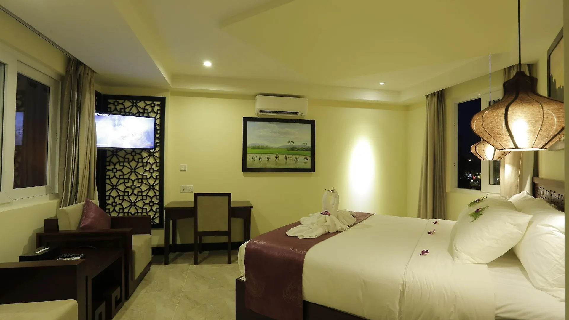 River Suites Hoi An Hotel