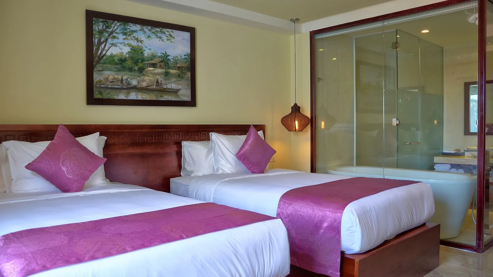 River Suites Hoi An 4*,